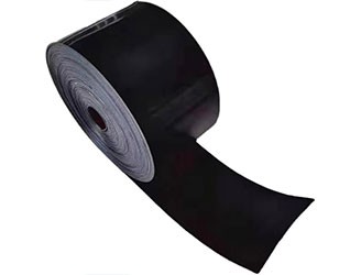 熱收縮帶是由輻射交聯聚乙烯基材和熱熔膠復合而成的帶狀防腐材料。基材是經高能粒子輻射的交聯聚乙烯材料，與普通聚乙烯相比，具有較高的機械強度和耐熱老化、耐化學介質腐蝕、耐環境應力開裂、耐紫外線輻射等特點，